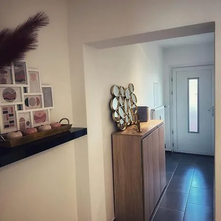 - Ikon Immoleasing Apartment